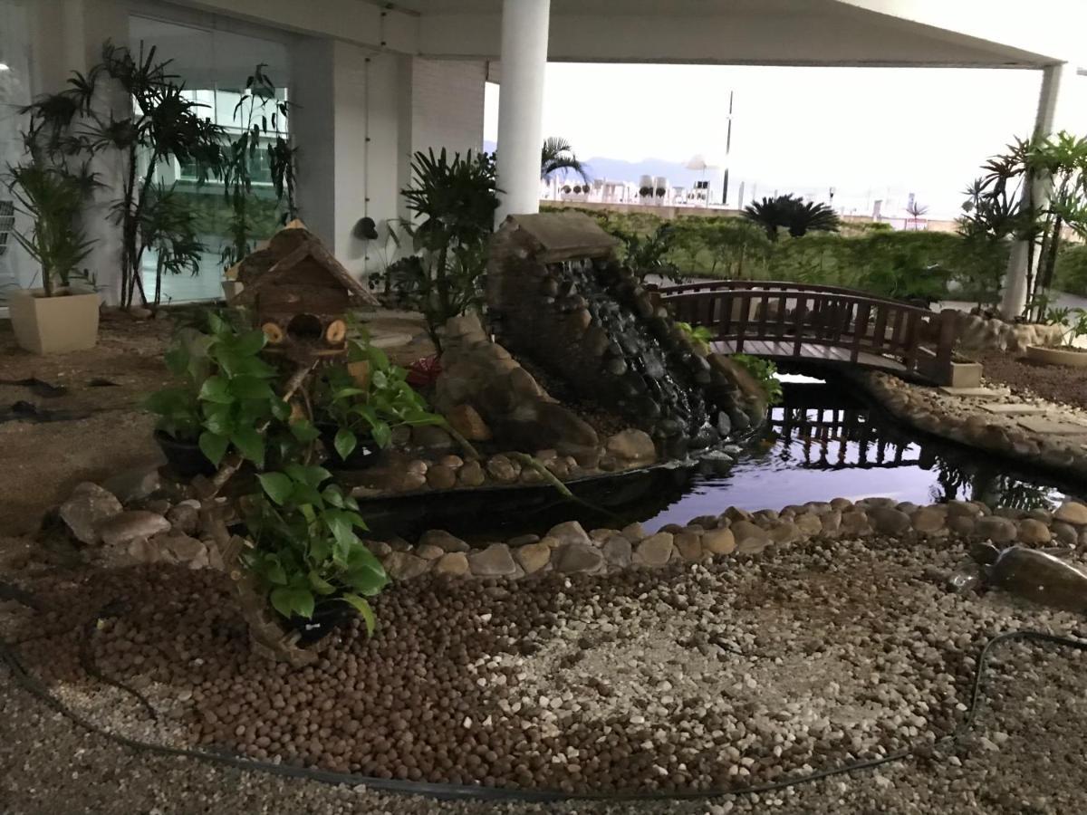 Apartamento Pe Na Areia Frente Para O Mar E Piscina Na Prainha Caraguatatuba Exterior foto